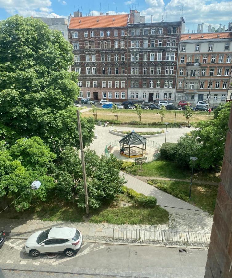 Apartament W Centrum Wroclawia W Kamienicy エクステリア 写真